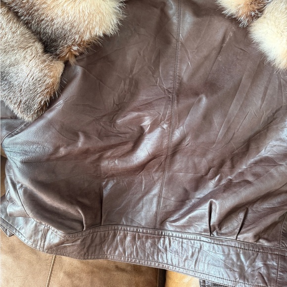 Vintage Luxurious Fur Collar Coat - Picture 11 of 11